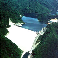奈良俣ダム（水資源機構施設）写真